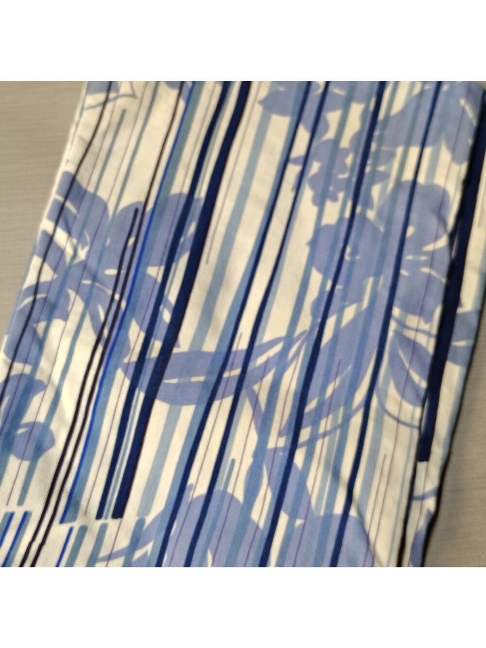 Necessary Objects Blue White Floral Stripe Pull On Pants Bootcut XS USA 26x32 - Picture 7 of 13